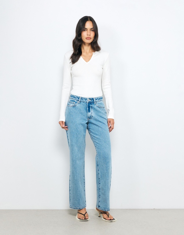 AERE - Elle Mid Rise Relaxed Straight Leg Jeans