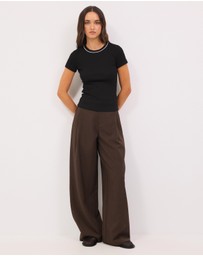 Calli - Taylor Rib Tee