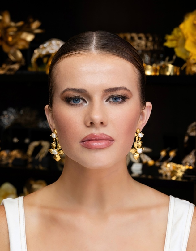 Stephanie Browne - Miss Orchid Road Pearl Earrings