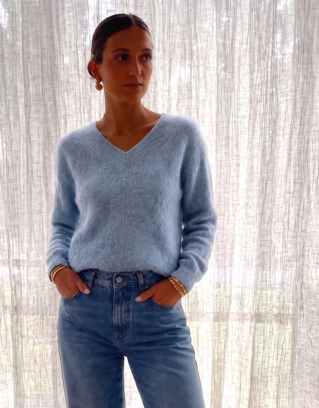 SILK MAGNOLIA - Cashmere/Silk V-Neck Jumper
