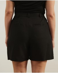 Atmos&Here Curvy - Amaris Linen Blend Tailored Shorts