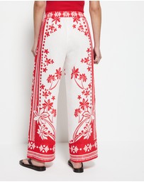 Commonry - Nadia Pant
