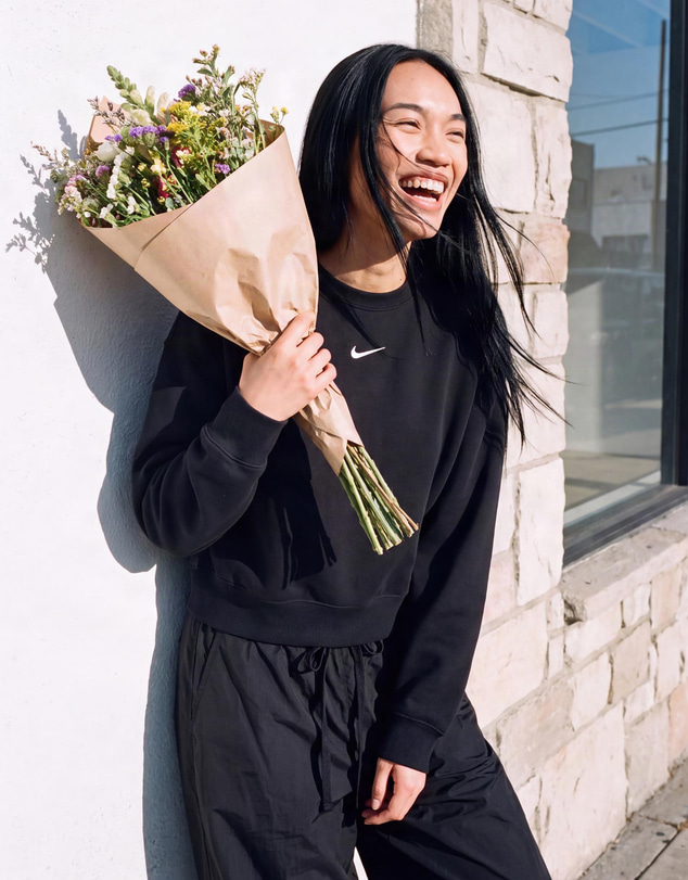 Nike - Nike Studio Fleece Oversized Cropped Crew Sweat