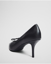 Country Road - Charlotte Heel