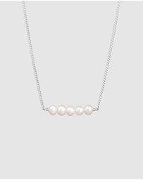 Kuzzoi - ICONIC EXCLUSIVE - Necklace Elegant Trend With Freshwater Pearls in 925 Sterling Silver