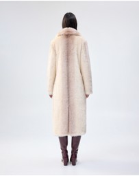 Unreal Fur - White Plains Coat