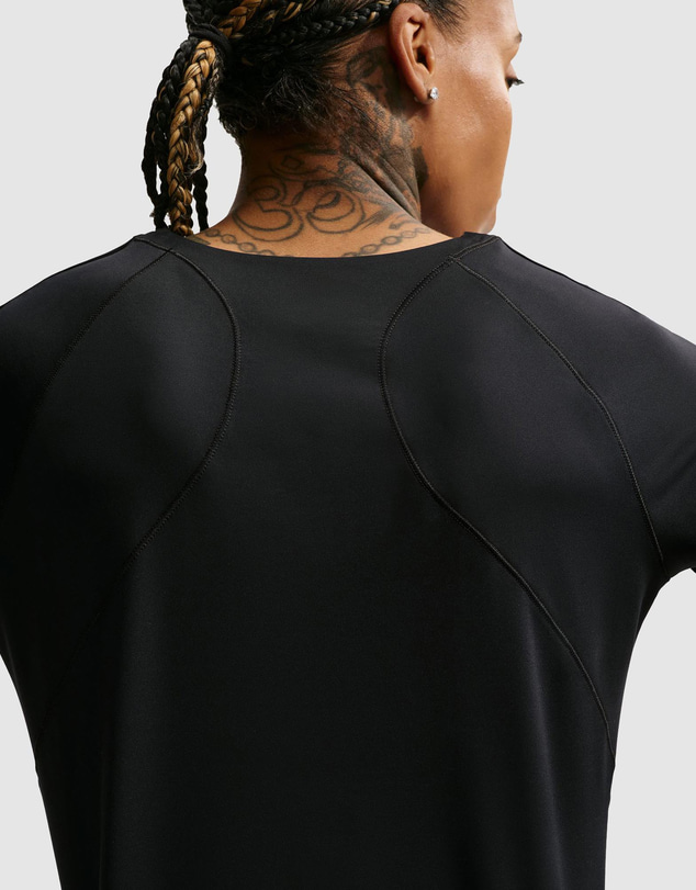 Nike - Nike Universa Dri-FIT Short-Sleeve Top