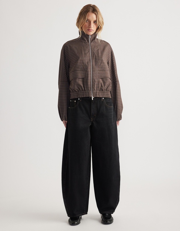 Decjuba - Rhea Mid Rise Barrel Jeans