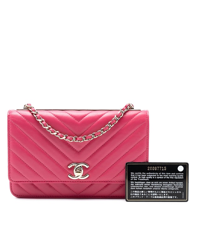 Pre-Loved by Azura Reborn - Pre-Loved Chevron Lambskin Trendy CC Chain Wallet on Chain