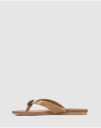 Siren - Evie Strappy Flat Sandals