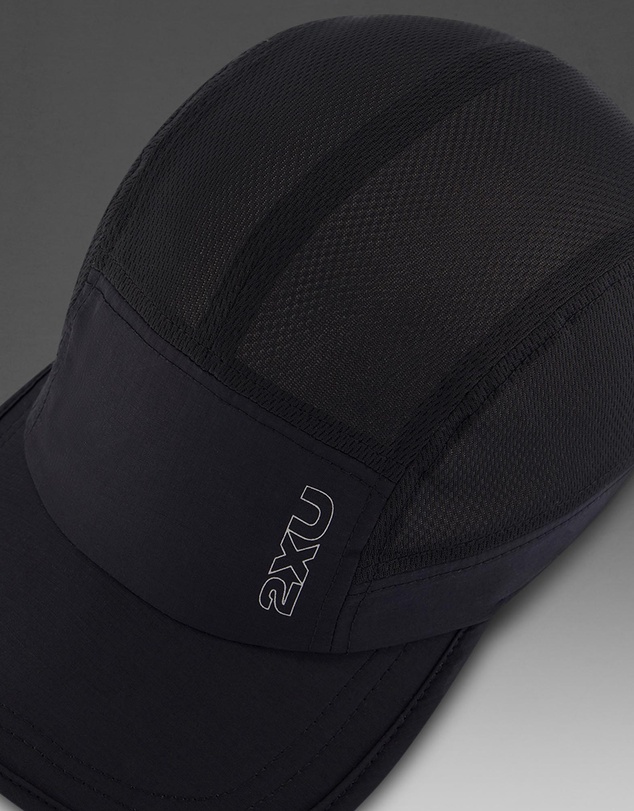 2XU - Light Speed Cap