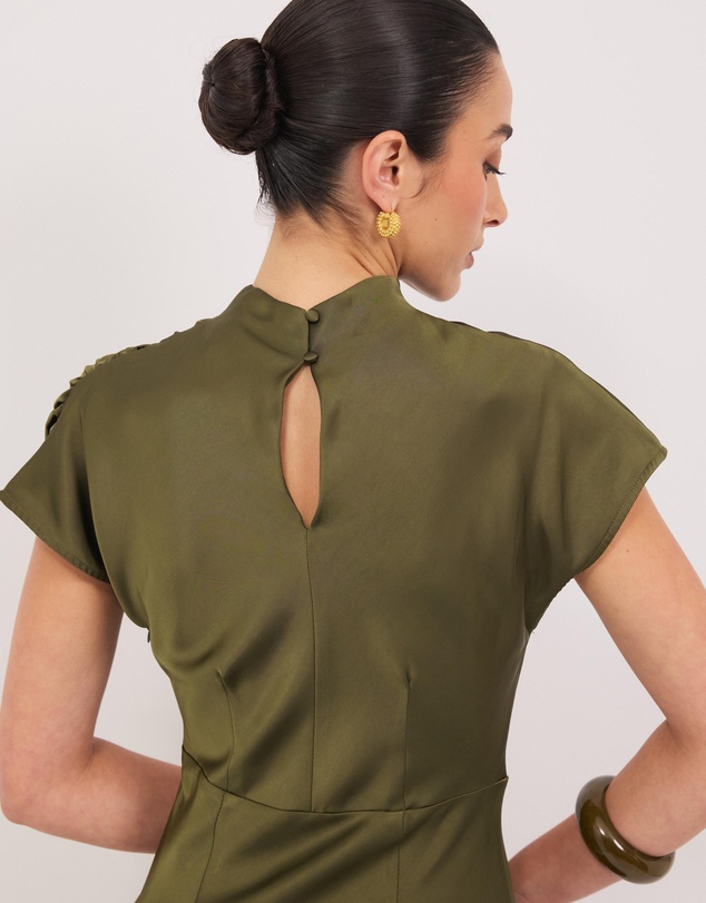 Calli - Easton Satin Midi Dress