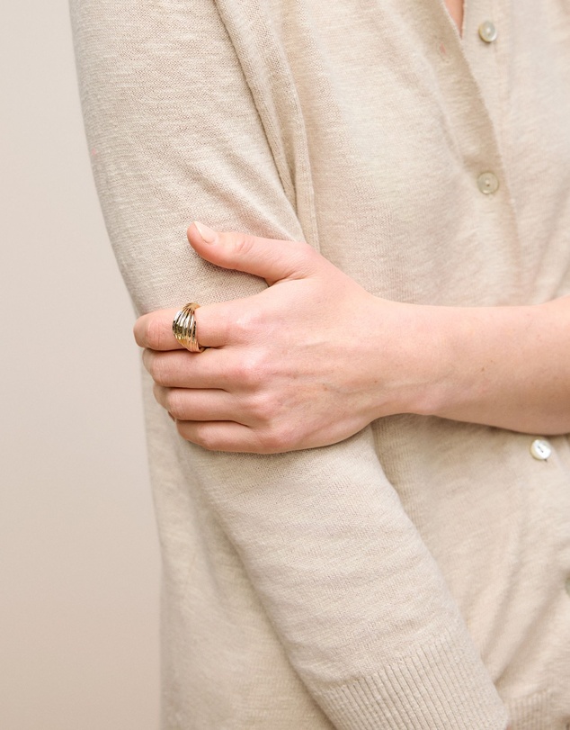 Trenery - Era Twist Ring in Gold