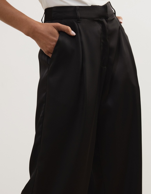 Atmos&Here - Leoni Asymmetric Lace Satin Pants