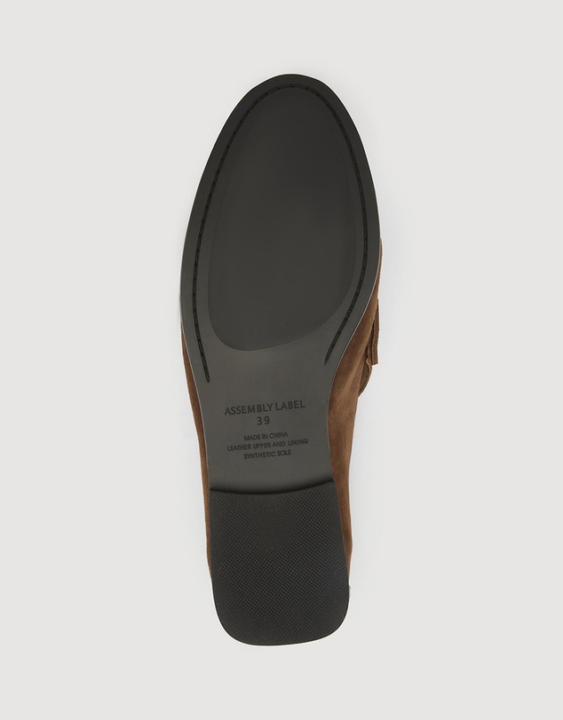 Assembly Label - Amaro Avenue Suede Loafers