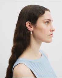 Country Road - Ava Mini Pearl Hoop Earring