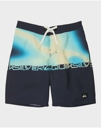 Quiksilver - Boys 8 to 16 Everyday Half 17