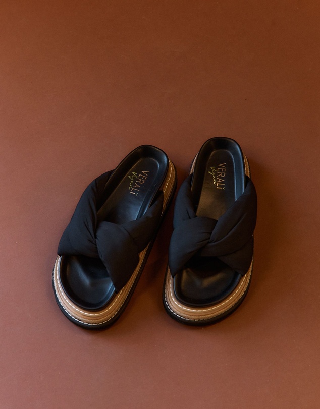 Verali - Thames Flatform Slides