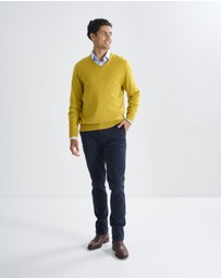 3 Wise Men - 3 Wise Men Fisher V Neck Merino Knit - Mustard