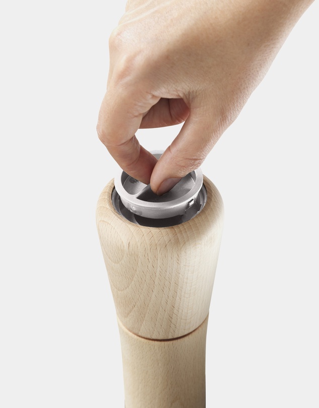 Joseph Joseph - Milltop™ No-spill Salt Mill (Wood)
