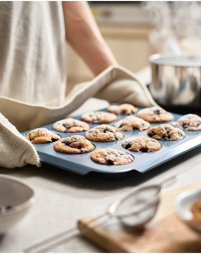 Joseph Joseph - Nest™ Bake 12-cup Non-Stick Muffin Tray with Easy-Pull Handles