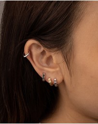 Wanderlust + Co - Ribbed Bar Silver 8mm Baby Huggie Earrings
