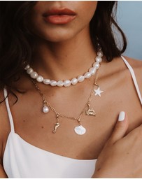 Wanderlust + Co - Keepsakes Pearl Gold Necklace