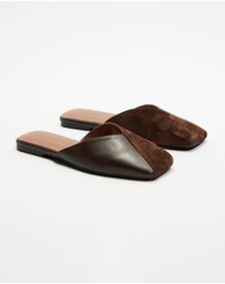AERE - Suede Leather Spliced Slides