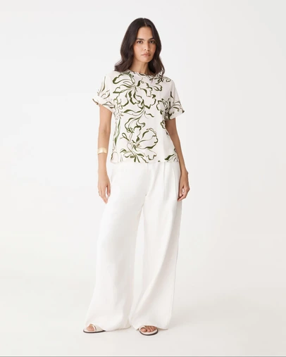 Forcast - Natalie Floral Crepe Tee