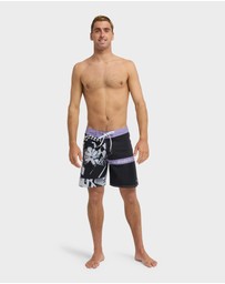 Quiksilver - Mens Surfsilk Straight 18