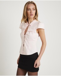 Alice In The Eve - Valeria Keyhole Shirt