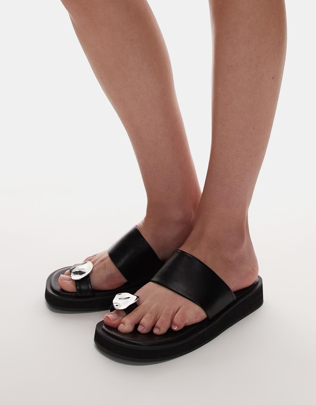 TOPSHOP - Jules Molten Toe Piece Sandals