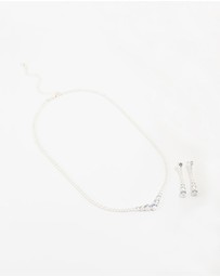 Lovisa - Silver Cubic Zirconia Pointed Earrings & Necklace Set