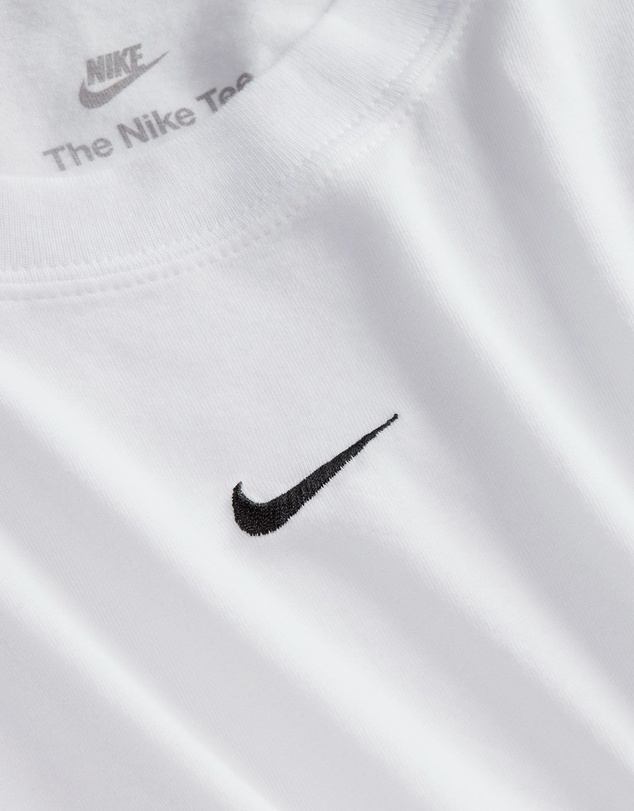 Nike - Sportswear Chill Knit Crop Top