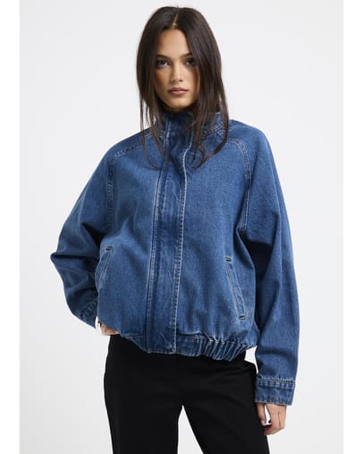 MOODY BLUE