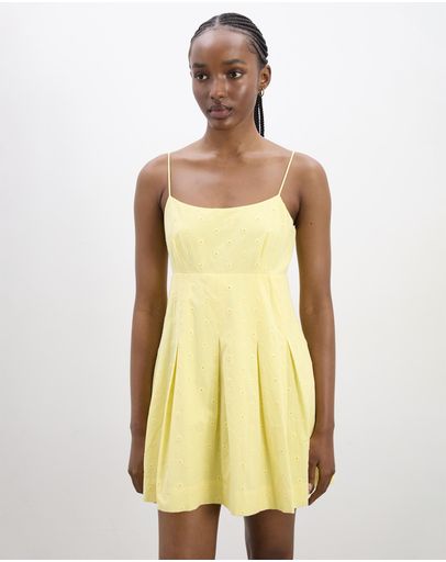 Butter Broderie