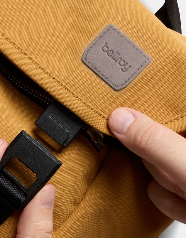 Bellroy - Classic Messenger 8L - Gaming Edition