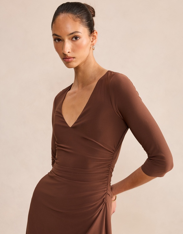 Forever New - Tash V-Neck 3 & 4 Sleeves Mini Dress