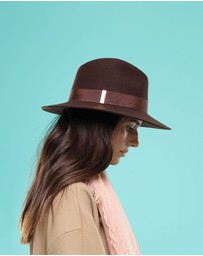 Morgan & Taylor - Kathy Scarf