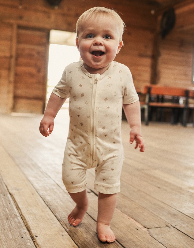 Kynd Baby - Essential Short Sleeve Onesie in Country Pristine