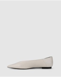 Siren - Locke Flat Pumps