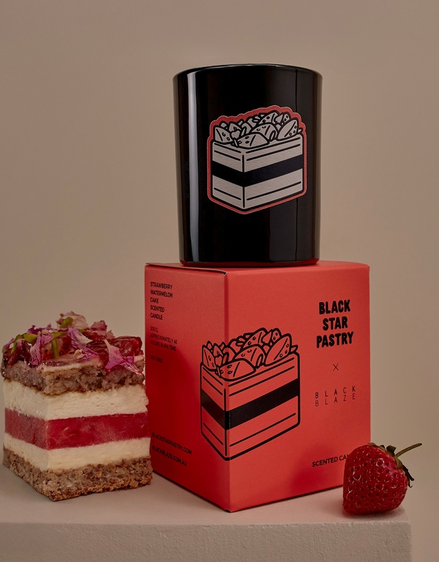 Black Blaze - Strawberry Watermelon Cake Candle