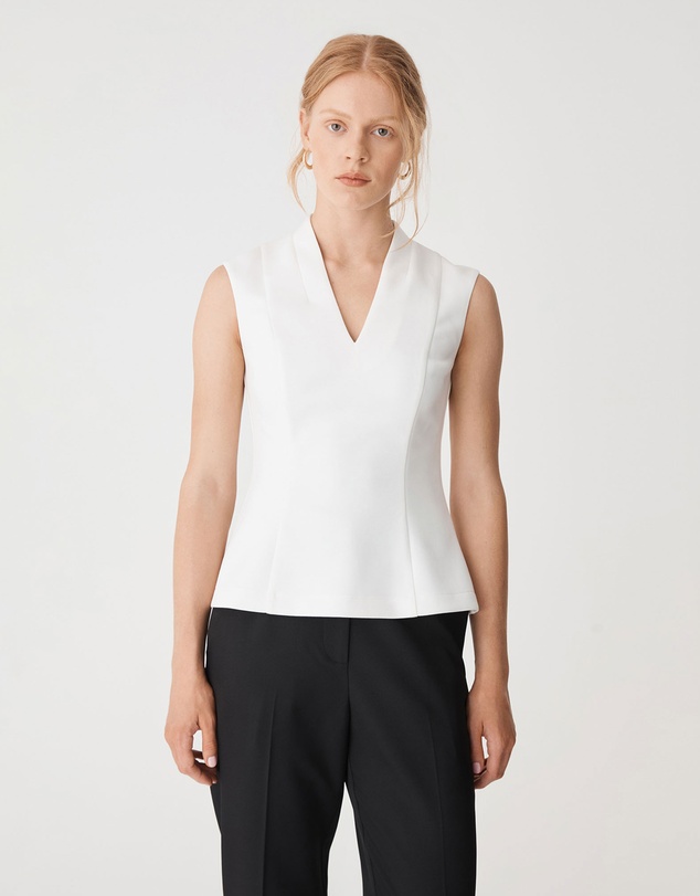 Forcast - Juno V-Neck Ponte Top