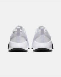 Nike - MC Trainer 3 - Men's