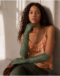 High Heel Jungle - Milana Opera-Length Leather Gloves