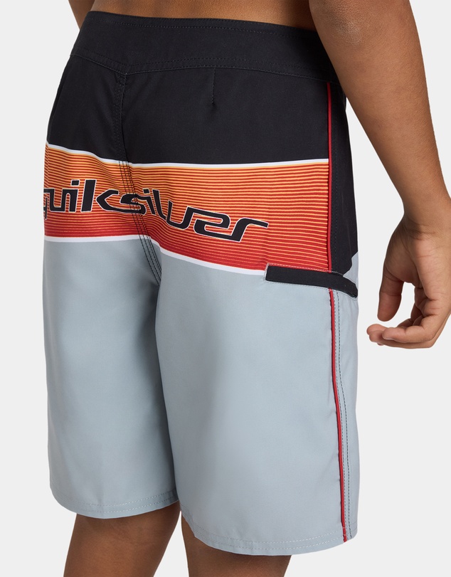 Quiksilver - Boys 8 to 16 Everyday Billboard 17