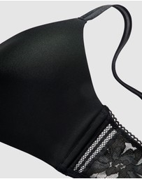 Passionata - Gardenia Wirefree Padded Triangle Bra With Lace