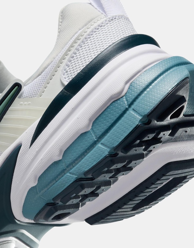 Nike - V2K Run - Women's