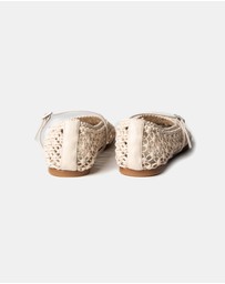 La Tribe - Amia Flats