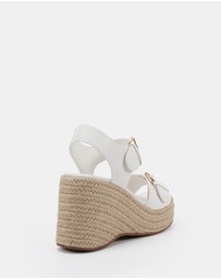 Novo - Belva Wedges